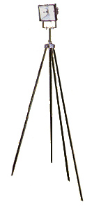 Swing Leg Tripod Site Light (110/240 Volt)