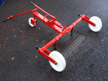 Mustang DQ1 Hydraulic Manhole Cover Lifter