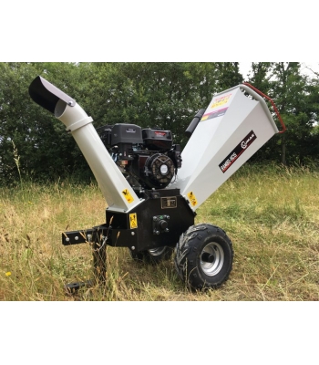 Lumag RAMBO HC15 120cm 15HP Petrol Wood Chipper 420cc Electric Start, Swivel Chute & free cover