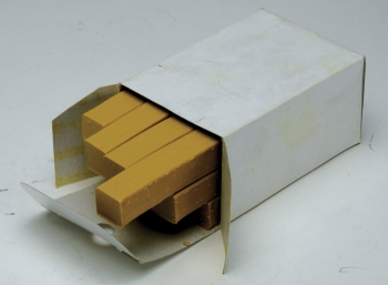 Yellow Road Marking Crayons - RE8SR1 - Box of 12