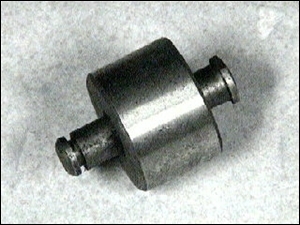 Irwin Replacement Roller Pin and Circlip for 202 Pipe Cutter.