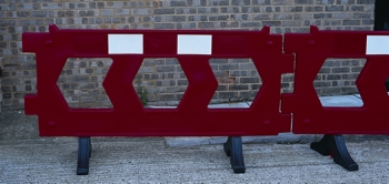 2 Metre One Piece Pedestrian Barrier