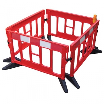 JSP Titan® Safety Barrier Kit - 4no x 2m Barriers