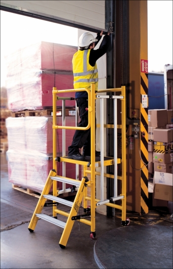 U-GO Pak Flat Folding Podium Steps 750