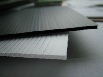 Correx  Sheet Standard 8' x 4' (2.4m x 1.2m) - 3mm Thickness Correx Boards - Corrugated Polypropylene(per 20 pack)