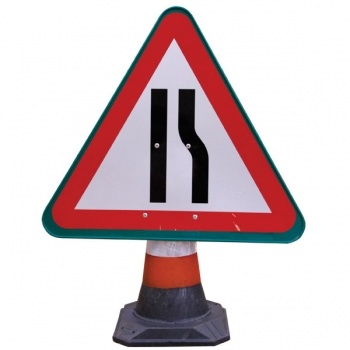 JSP 750mm Black Portacone Sign - Road Narrows Right (per 5 pack)