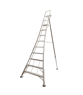Werner Adjustable Tripod Ladder - 9 Tread - Working Height 4.29m - Code 92509