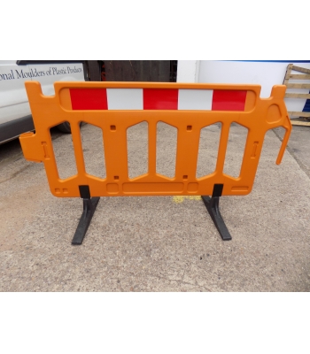 Oaklands Firmus - 2m Pedestrian Barrier System Orange