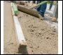 Metex Aluminium Screed with Bubble Level 2000mm - DAP505